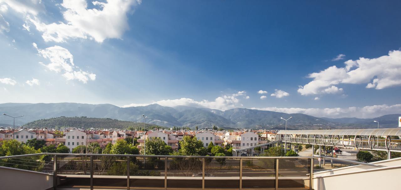 Maxuite Hotel In Home Akcay  Exterior photo