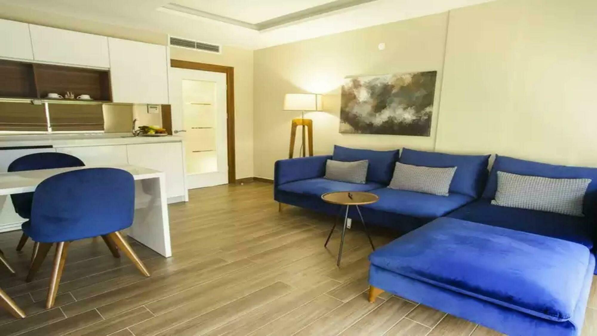 Maxuite Hotel In Home Akcay  Exterior photo