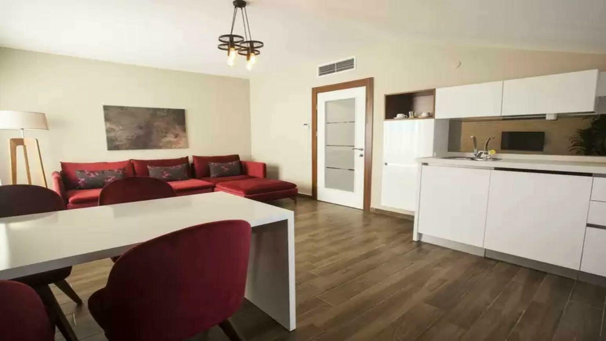 Maxuite Hotel In Home Akcay  Exterior photo