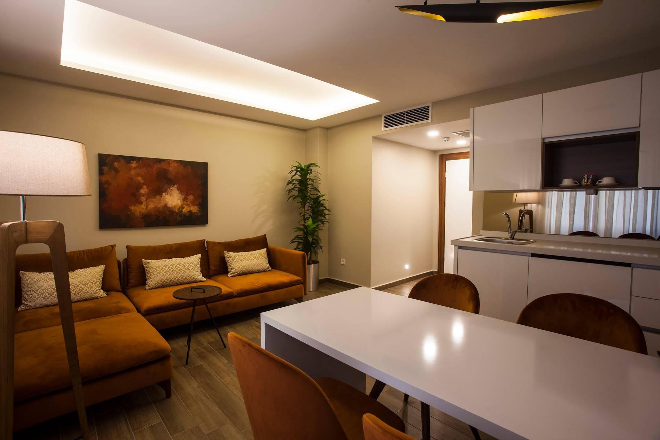 Maxuite Hotel In Home Akcay  Exterior photo